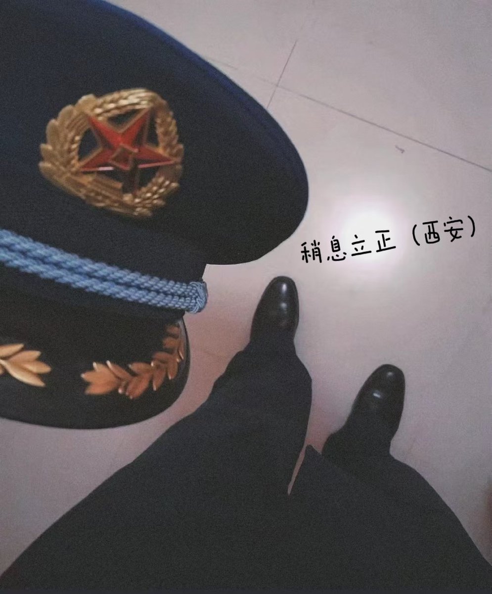 深冬季节需要战友的肉棒插入暖身体。