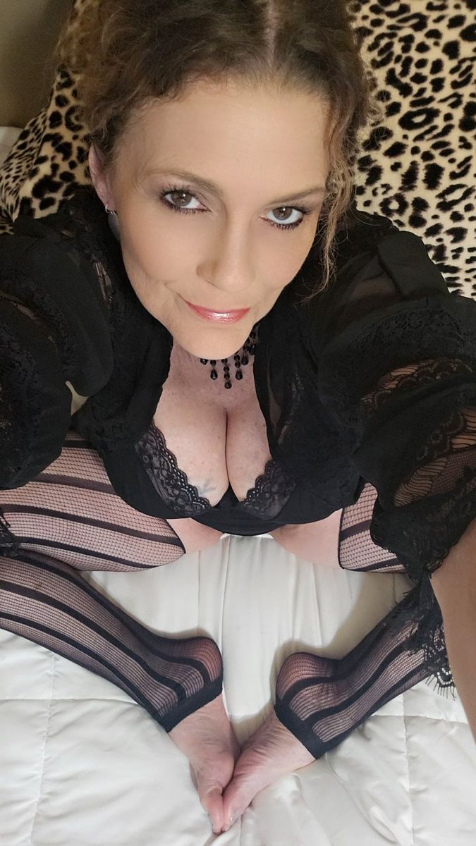 PrettyEyesInWV's tweet photo. The more I get the more I want...who wants to be DRAINED???  humanatm paypig walletdrain hotdrain daddy https://t.co/S8Wgiabmq2