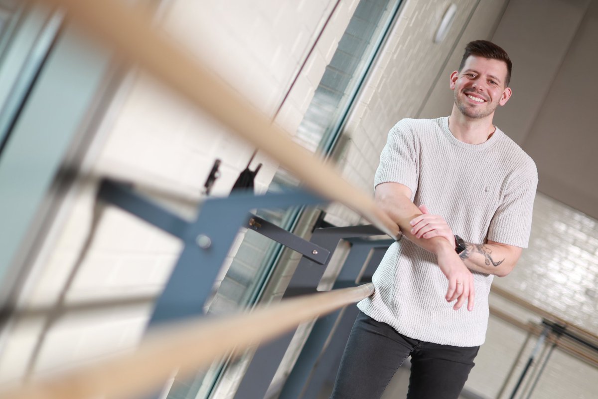 News: Our Creative Director Eliot Smith will be teaching morning class for second and third year students including recent graduates associated with <a href="/dancecity/">Dance City</a> <a href="/dancecityta/">Dance City Training Academy</a> BA (Hons) Professional Dance programme in January and February.

More details: dancecity.co.uk/class/261499/b…