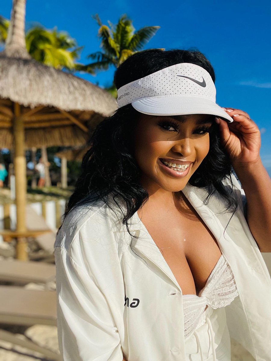 MamelloMakha11's tweet photo. May this Birthday become one of the best birthday of my life!
Wishing myself a great birthday celebration 🎉 filled with all the love ❤️,joy and blessings in the world 🌍. I feel so favored to be happy , healthy, and alive today. Happy birthday to me #happybirthday #januarybabes https://t.co/3PkwH30U40