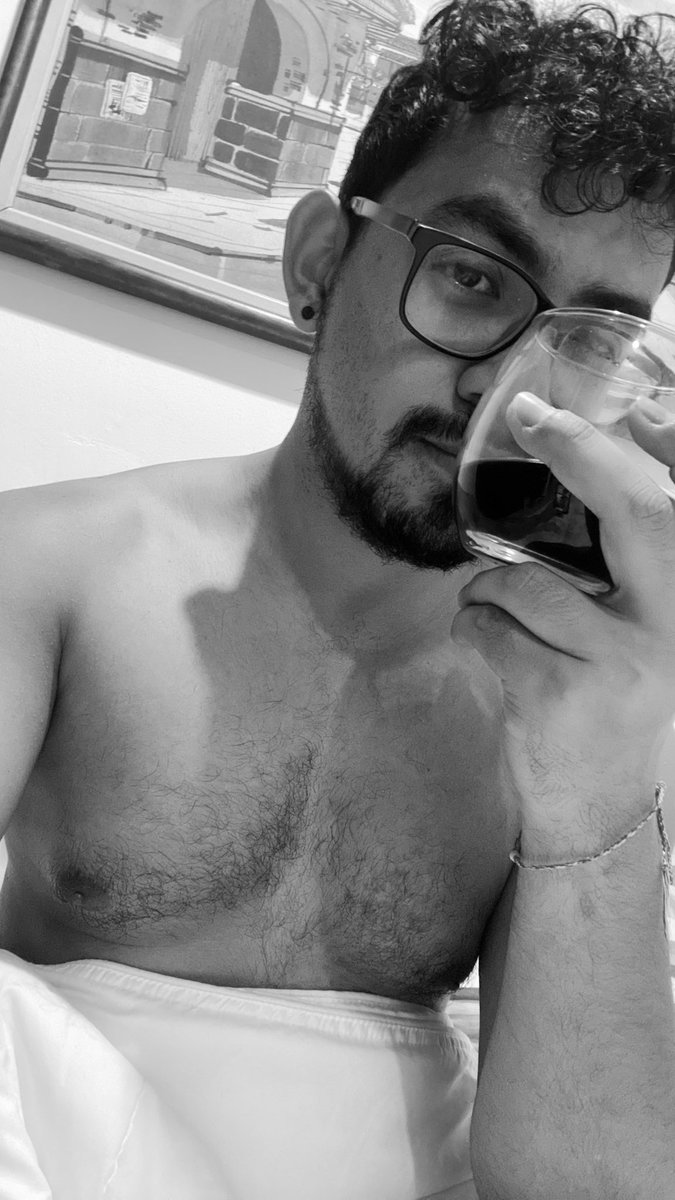 Favian 🌙 tweet media