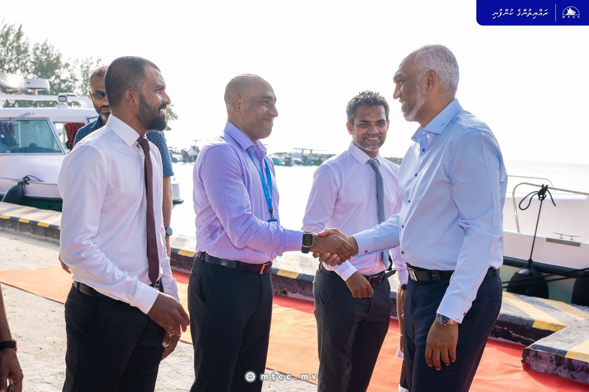 MTCCPlc's tweet photo. Our MD (retd) DCP Ahmed Saudhee accompanied H.E. President Dr. @MMuizzu during his visit to K. Gulhi on 5 Jan 2025. During this visit our MD and team inspected the progress of K. Gulhi Land Reclamation and Shore Protection Project.
#MTCCProjects #RayyithungeKunfuni https://t.co/nGl83TylzS