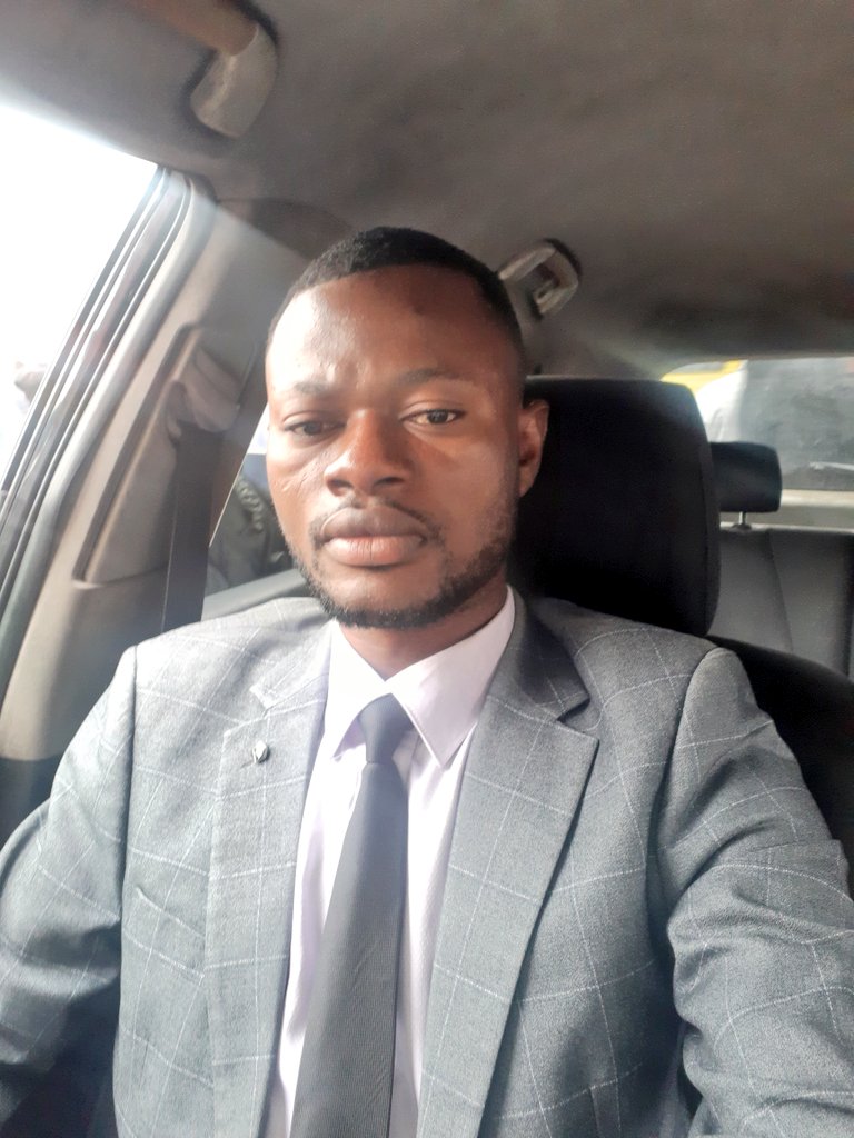 Servions la république avec le valeurs républicaines.