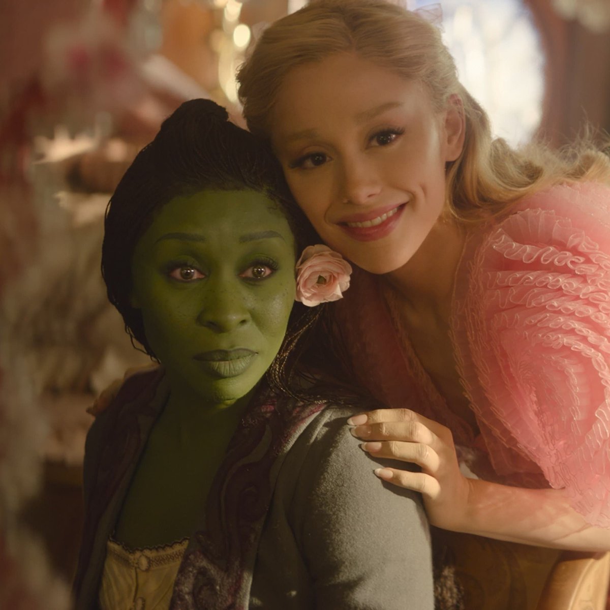 🏆 WICKED vence o Globo de Ouro de “Conquista Cinematográfica e Bilheteria”. #GoldenGlobes