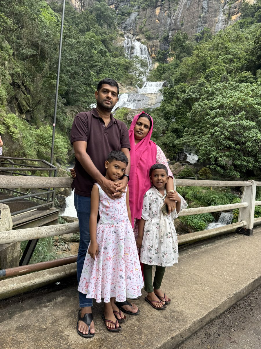 ShamreenSuhail's tweet photo. December 2024 Trip to #NuwareEliya https://t.co/sxnC4fLaA5