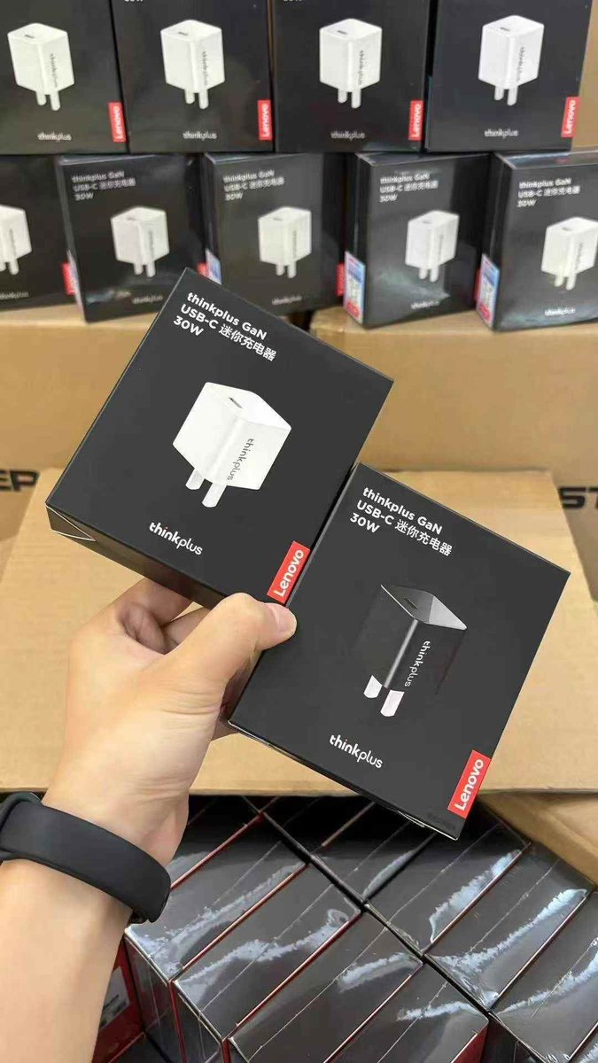 PrawinGaneshan's tweet image. 🇨🇳 Warehouse Year End Clearance Sale

Lenovo Gan Charger 30W USB C-C 

Rush to book your Stocks ! Limited Qty

Order Enquiries 📱+91 84 2829 2829 

#lenovocharger #gancharger #thinkplus #wintrackinc #clearancesale #chinasale