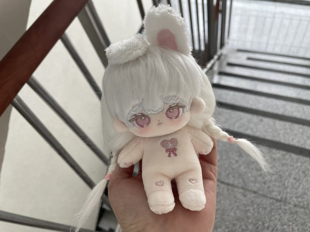 sinddu__'s tweet photo. 흰핑듀리 수요조사중입니다.

은,금듀리sp라 실색만 다릅니다. 

10cm 뼈깅

토끼귀(와이어삽입) 고무줄

머리 앞면 물빨래원단, 뒷면 모헤어원단 

원하시는분 들은 맘찍 부탁드리겠습니다.

가격은 이전과 동일한 26200원입니다.
(단 수요가 적을 경우 단가상승 할 수 있습니다.) https://t.co/YK7ZzND00U
