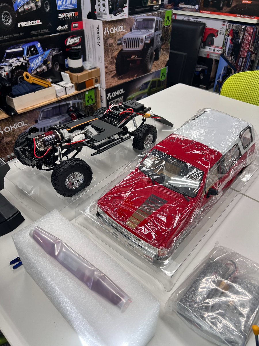 RC4WD - অনুসন্ধান / X