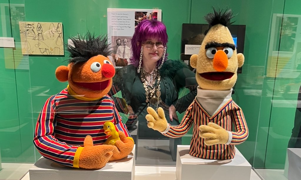 SoapyWithaSword's tweet image. #promotwt
I am always looking for mutuals to talk about comics, the muppets, sonic, vintage fashion, one piece or lesbianism with!! I am auDHD! 
I’m Soap, my pronouns are they/she
#muppetstwt #comictwt #onepiecetwt #lesbian