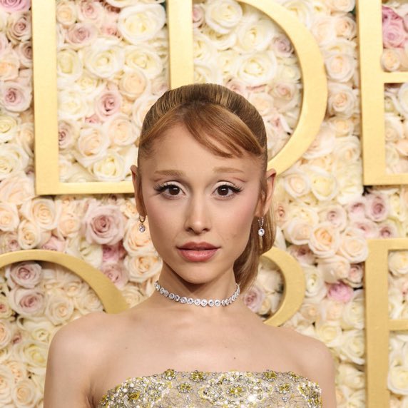 agrandearch's tweet image. Ariana Grande-Butera. #GoldenGlobes