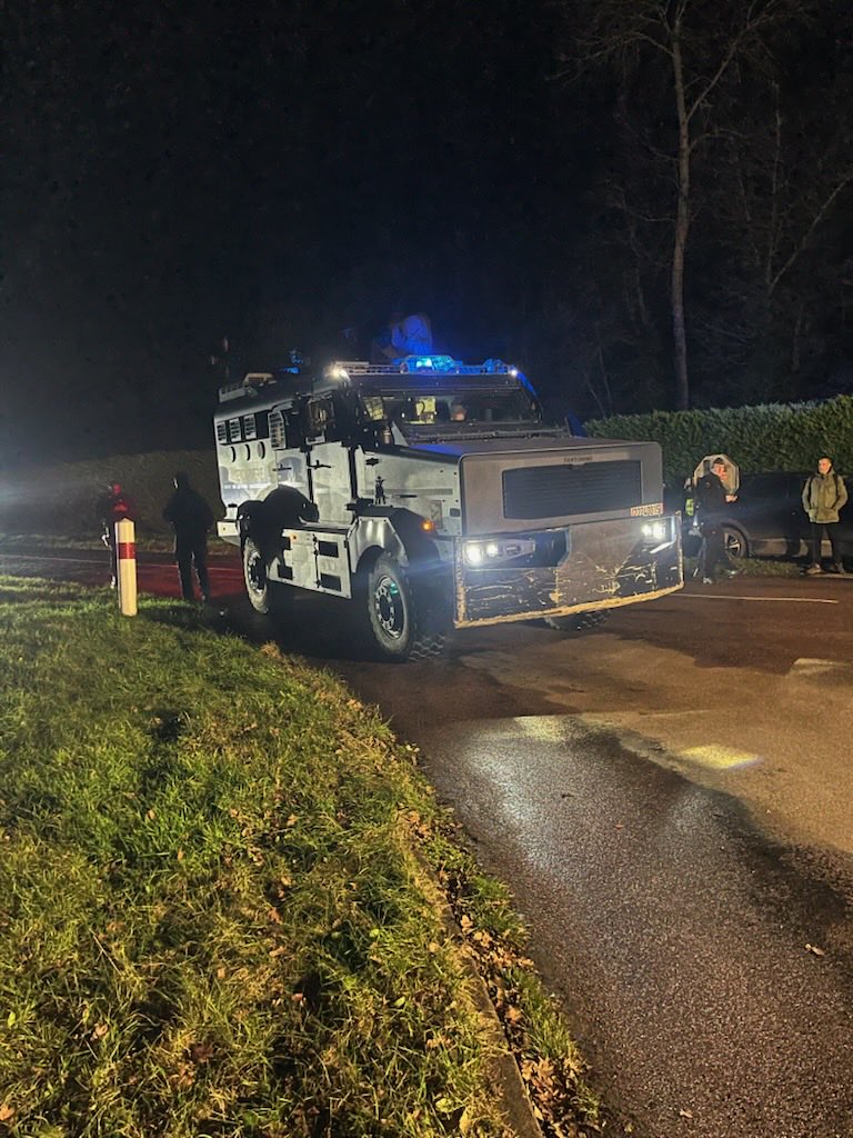 Legras patrick (@patrick_legras) on Twitter photo Monsieur Macron et Monsieur Bayrou aiment leurs agriculteurs français 🫶
<a href="/coordinationrur/">Coordination Rurale</a>
<a href="/ResistPaysans/">Résistance Paysanne</a> Monsieur Macron et Monsieur Bayrou aiment leurs agriculteurs français 🫶
<a href="/coordinationrur/">Coordination Rurale</a>
<a href="/ResistPaysans/">Résistance Paysanne</a>