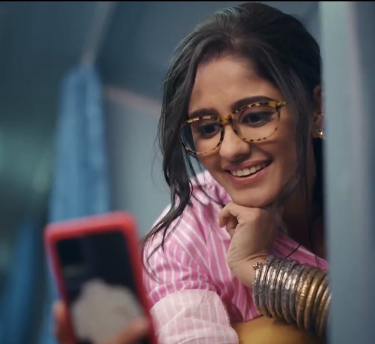 Her new journey as #Mannat 
#AyeshaSingh ❤️🥺
Can't wait to watch her new avatar ❤️
P.C.<a href="/hope13nh/">Naina_H</a>