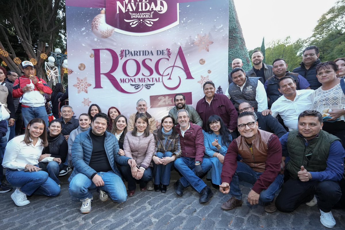 🔖 Gracias a todo el equipo de Regidores y Secretarios por sumar esfuerzos durante las festividades navideñas.

Con la participación de todas y todos seguiremos trabajando por nuestra ciudad, #LaCapitalImparable🪽.

<a href="/Biestro/">Gabriel Biestro</a> @LeobardoRJ <a href="/DavidAysa/">David Aysa</a> <a href="/JIvanHerrera_/">José Iván Herrera Villagómez</a> <a href="/FrancoR01/">Franco Rodríguez</a>