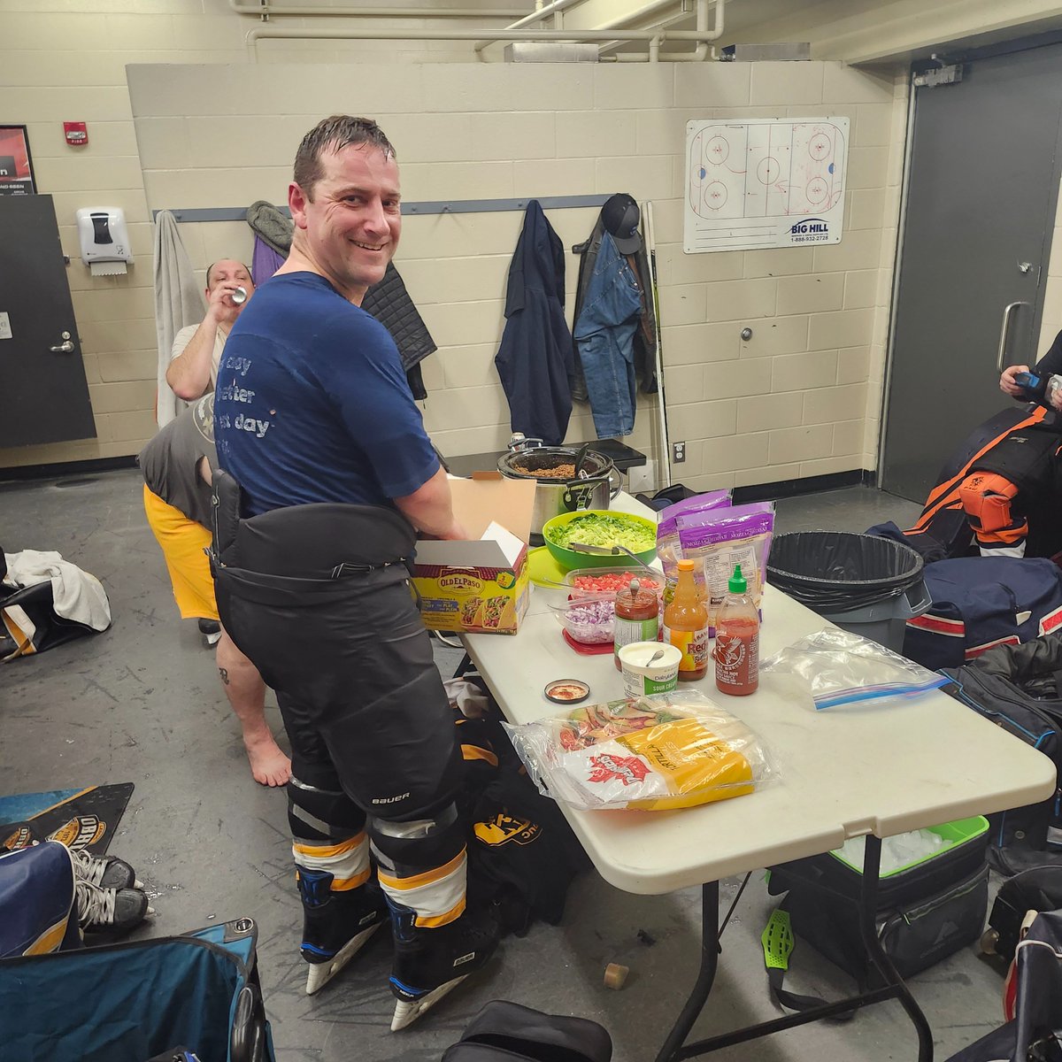 CraigPrice31's tweet image. Win or lose... nothing beats a post game meal @LeducOldBlades #leducoldblades