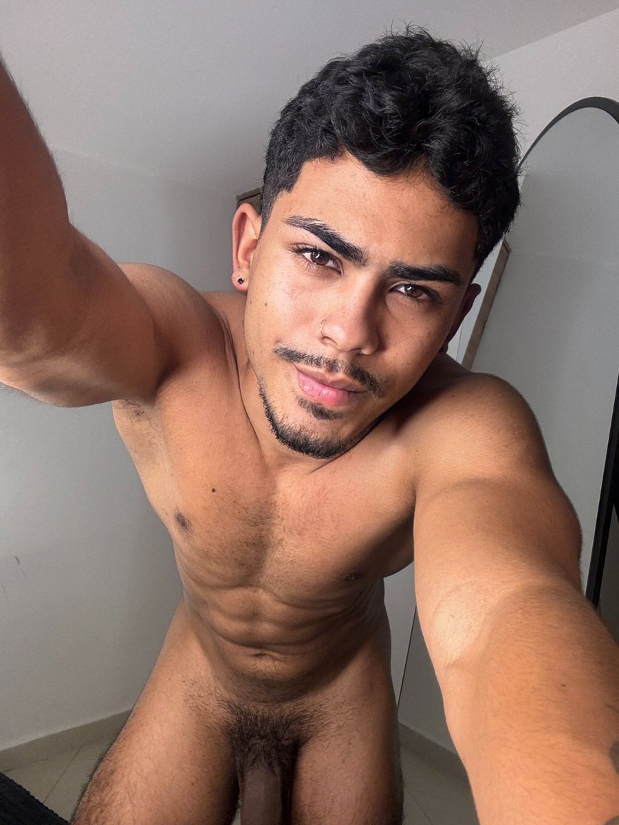 CarlosA__22's tweet photo. Are you coming and we play?😋 https://t.co/AMizhfXM5j