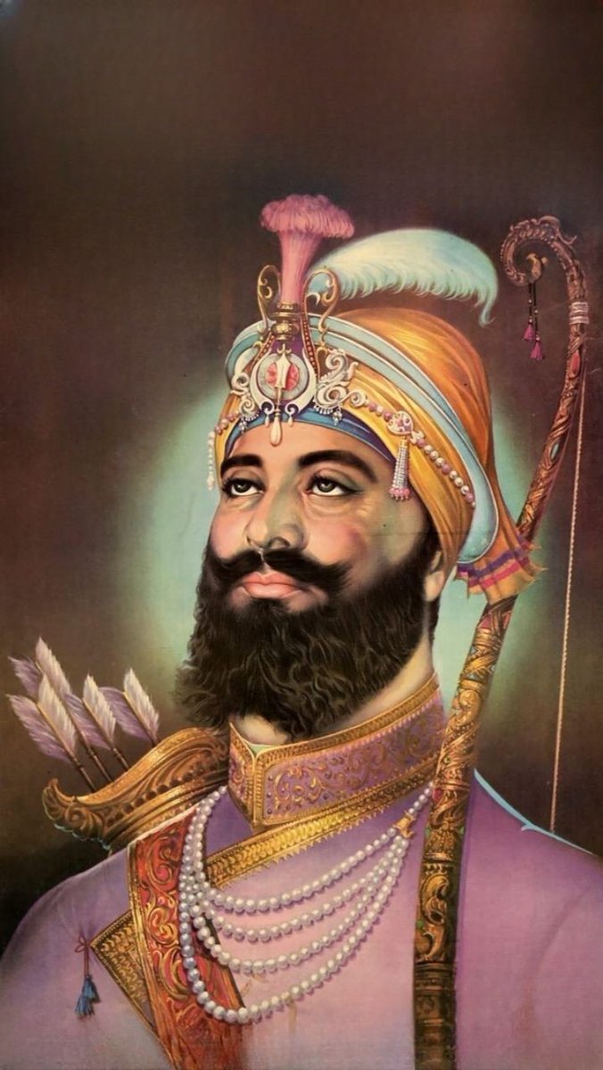 navsekera's tweet image. "सवा लाख से एक लड़ाऊं
चिड़ियन ते मैं बाज तुड़ाऊं
तबे गोविंद सिंह नाम कहाऊँ"
सिख धर्म के दसवें गुरु एवं खालसा पंथ के संस्थापक श्री गुरु गोबिंद सिंह जी के प्रकाश पर्व पर उन्हें नमन।। 🙏🏻 #GuruGobindSinghJayanti