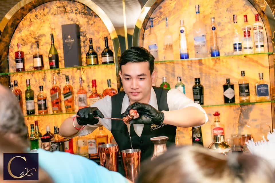 robbo411's tweet photo. ✨ The Continental Cocktail Lounge ✨

📅 Closed on Mondays – But available for private parties &amp; functions!

📍 Located on Soi 5 Pratumnak
🥂 2 Levels of Luxury – Including an upstairs pool table.

Host your perfect event with us – elegance and style 

https://t.co/4tcQVbNhqe https://t.co/SJOBhFx1aF