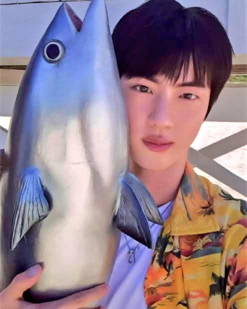 agustveee's tweet photo. ꒰ ph wtb lfs bts ꒱

   ｡° : seokjin jin happy pob tuna chamchi pc ᝰ

｡↷ looking for the photocard below 🫶 max budget 450 🎣 kindly dm na lang pls

💌 not in a rush https://t.co/nRMv1jhRZY