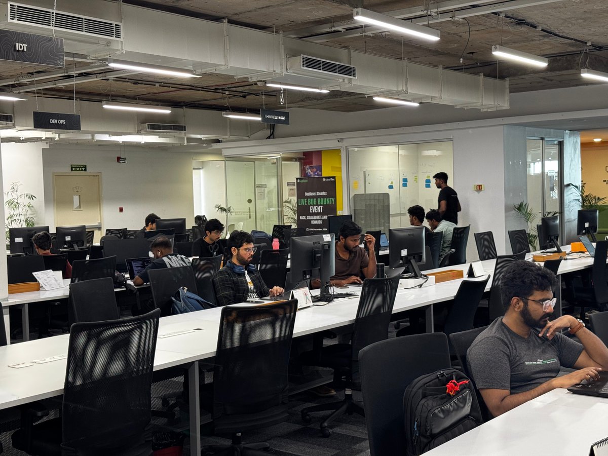 BugBase's tweet image. Wishing everyone a very Happy New Year 2025! 🎉
We ended 2024 with our first live hacking event in collaboration with @ClearfromCT and @Nullblr.
In 2025, we’re aiming even higher with larger events, bigger collaborations, and more opportunities for researchers.