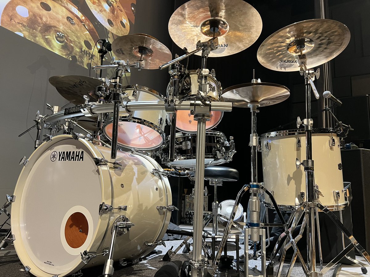 ▪︎ Happy New Year 2025 ▪︎

あけましておめでとうございます。
2025年もヤマハドラムジャパンをどうぞよろしくお願いいたします。

今年もフォロワーの皆様に沢山の情報をお届けして参ります。

#yamahadrums 
#DTXdrums
#ヤマハ
#ドラム