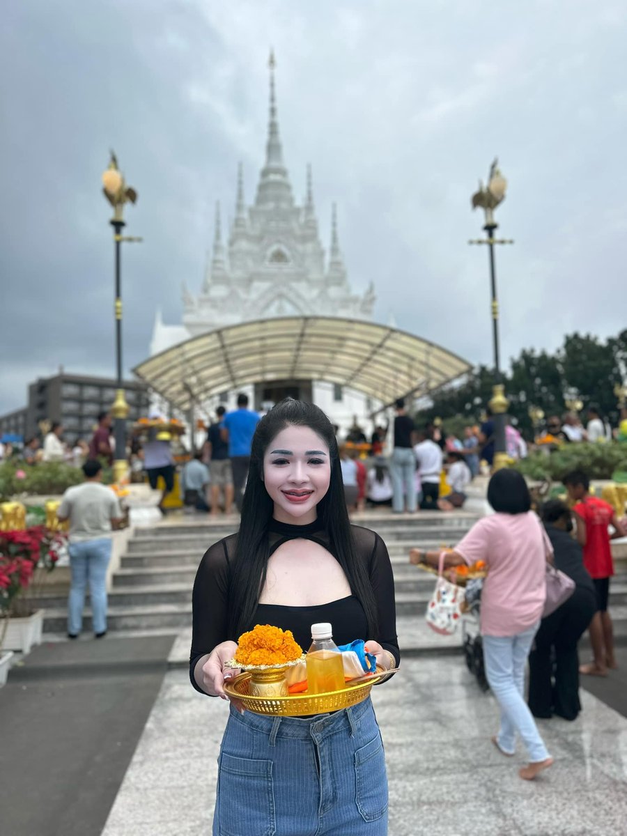 DearSuchitra's tweet photo. ขอให้เป็นปีที่ดีในทุกๆเรื่อง🙏🏻
#โสด #รีทวิตให้ด้วยน้า #สุราษฏร์ธานี #ปีใหม่2025 #บอลไทย https://t.co/cRe5nDAt7q