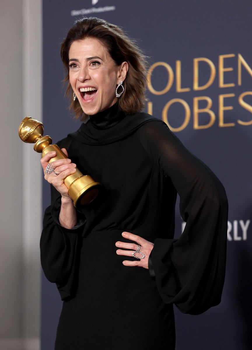 choquei's tweet photo. FERNANDA TORRES! #GloboDeOuro #GoldenGlobes https://t.co/AjPOoGS5Ip