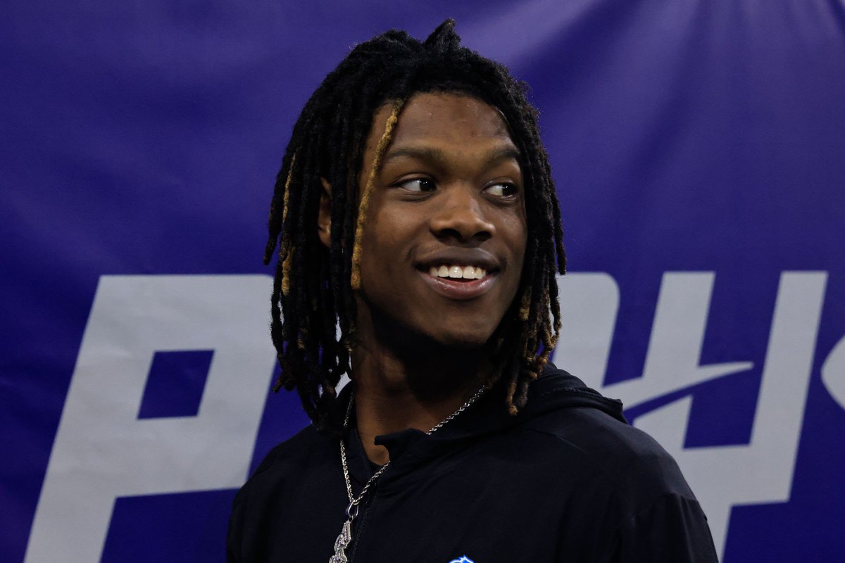 Jamo has officially passed 1,000 receiving yards for the first time in his career ⭐️

#OnePride