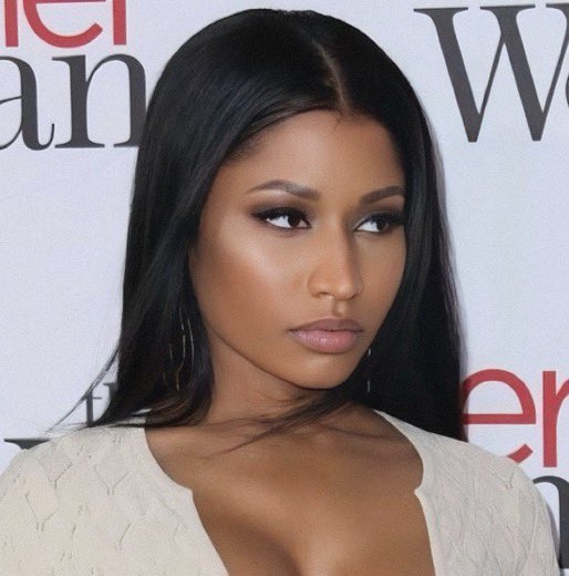 ThePopFlop's tweet photo. .@NICKIMINAJ delivers a heartwarming message to the Barbz via the Gag City app. https://t.co/pOcAp6YzWm