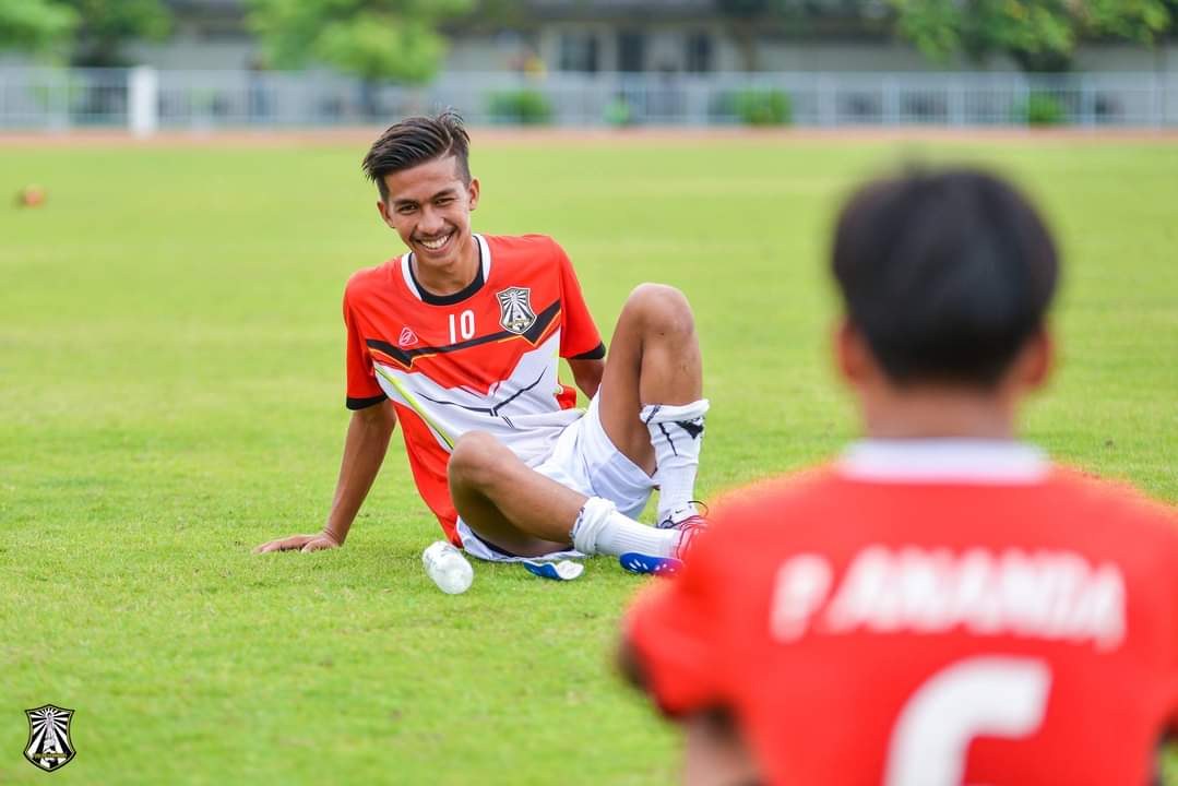 Mod_No.10🤍⚽ tweet media