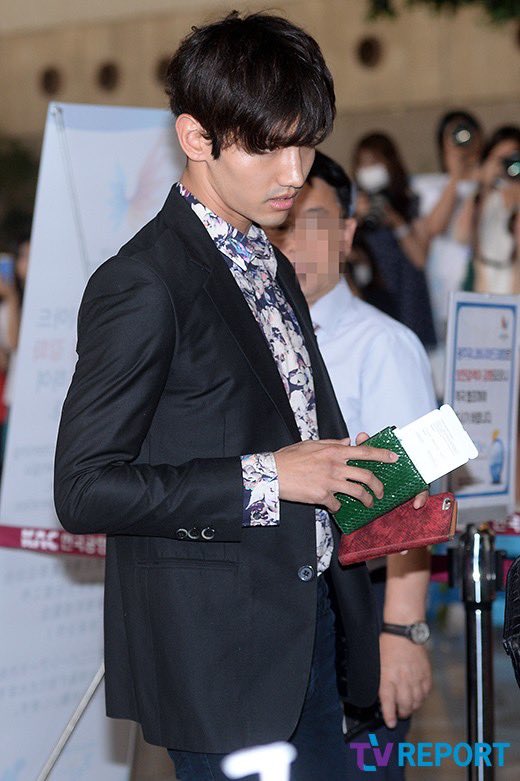 Changmin on my Phone.. (@chamiphone) on Twitter photo 