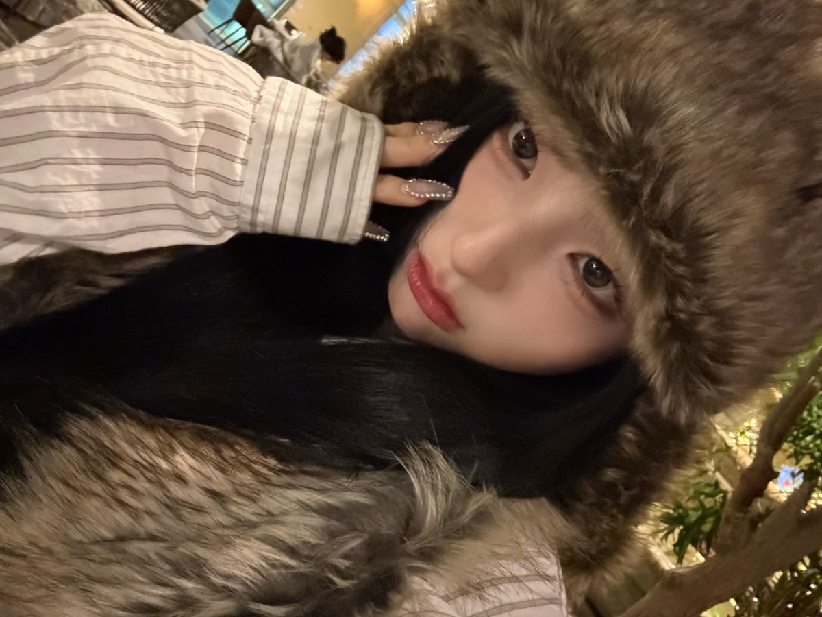 GORGEOUS GORGEOUS GORGEOUS