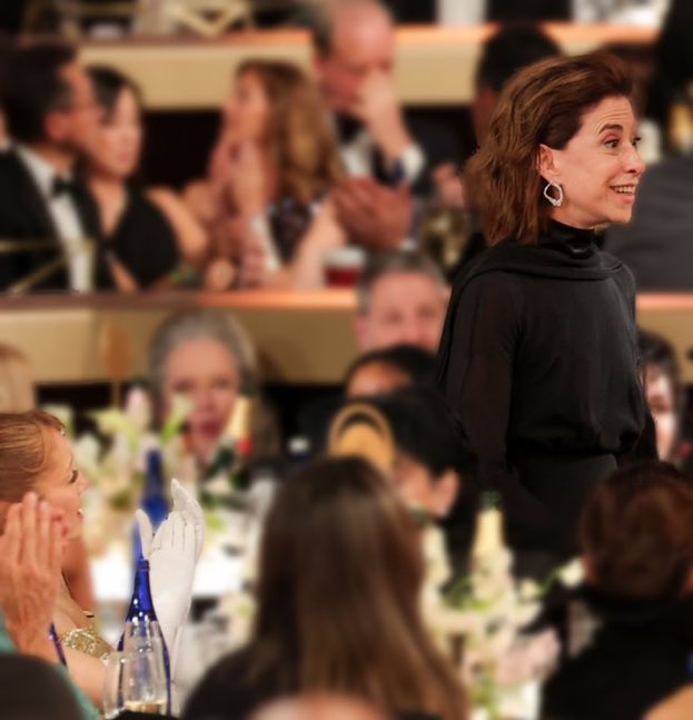 agrandearch's tweet image. 🚨 Ariana Grande SORRIDENTE APLAUDINDO Fernanda Torres. ❤️🇧🇷

— A atriz brasileira fez história a ser a primeira vencedora de um #GoldenGlobes.