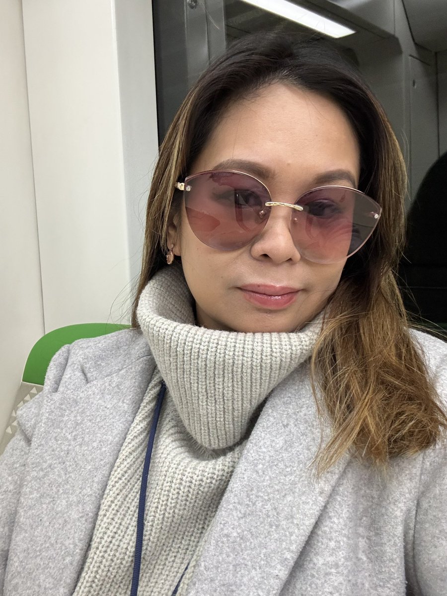 dee_sign28's tweet image. صباح الخير وصباح المترو! #يوميات_دي #dailydee