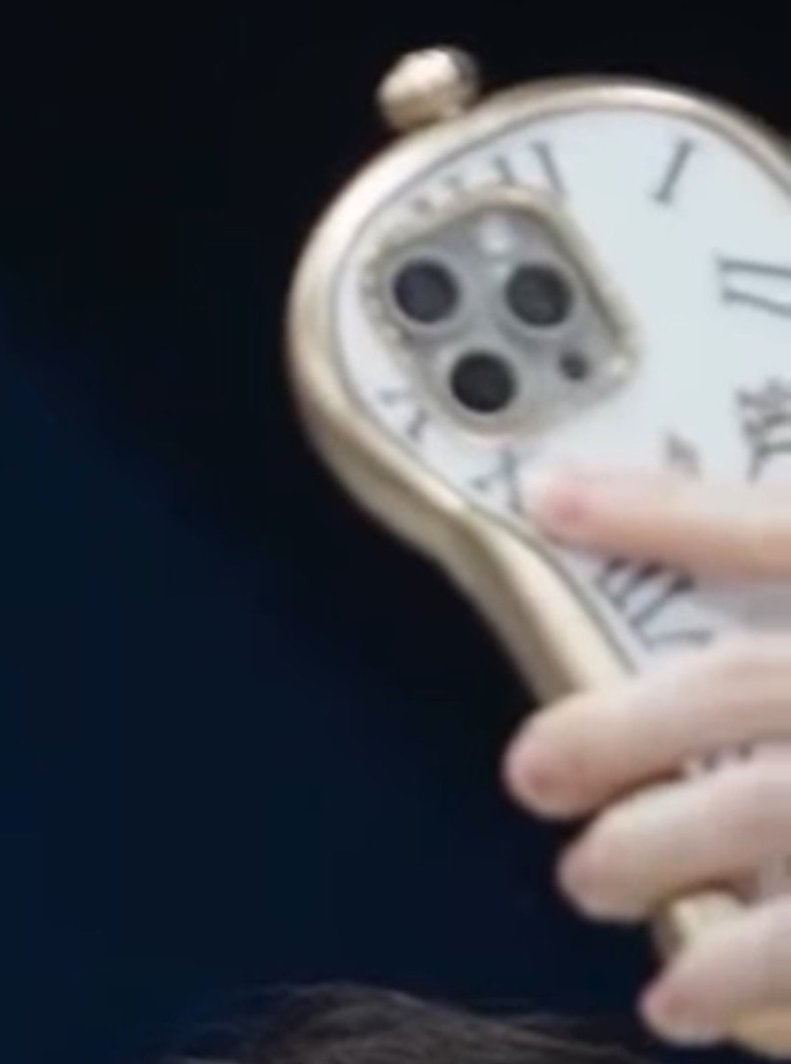 너무 청초한데…
근데 폰 이강인꺼 맞나? 폰케이스가 ㅆㅂ ㅋㅋㅋ