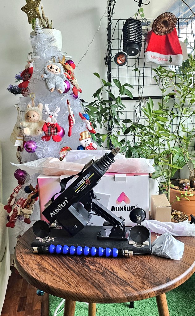 It's not Xmas anymore but still received gift from <a href="/Wildolosextoy/">Wildolo</a> <a href="/AuxfunSextoys/">AUXFUN-US</a> Thank you.😻🥰🔥
Cant wait to use this fuck machine😈 and make videos. What a lucky treat for my boys. 😈🔥 Who wants to be the 1st lucky boy to try it out?😈🍆