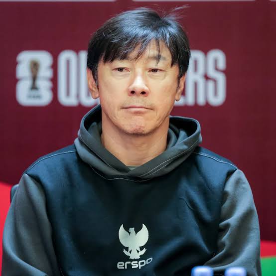 yparikesit's tweet photo. 감사합니다
Terimakasih 

2020-2025
Bukti bahwa sepakbola di negara ini bisa maju. Mampu bersaing dengan raksasa2 Asia. Terimakasih Coach Shin-Tae Yong sudah membawa gairah itu kembali ke hati pecinta sepakbola di Indonesia. #ShinTaeYong

Sumber foto: https://t.co/ikLkSM3XBW https://t.co/ftCWaQ0Gr9