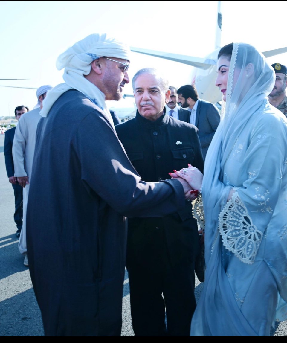 #picof2025
<a href="/tariqmateen/">Tariq Mateen</a> 
Find mistakes in this pic 
<a href="/Naya__Pakistan_/">Naya Pakistan</a>