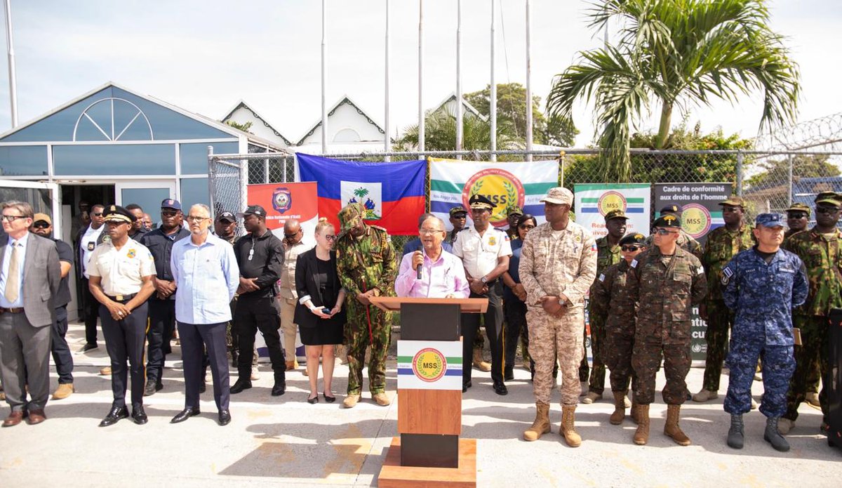 Guatemala and El Salvador Troops Join MSS Mission in Haiti

On Friday, January 3, and Saturday, January 4, 2024, Haiti witnessed a significant moment as long-awaited troops from Guatemala and El Salvador landed at Toussaint Louverture International Airport aboard U.S. Army