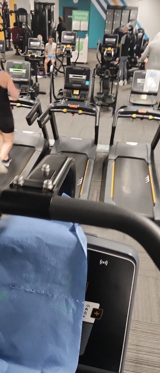 Clueless_Trad3r's tweet image. 6am Cardio session while reading Galatians 5&amp;amp;6👌🏾 #weeklyroutine