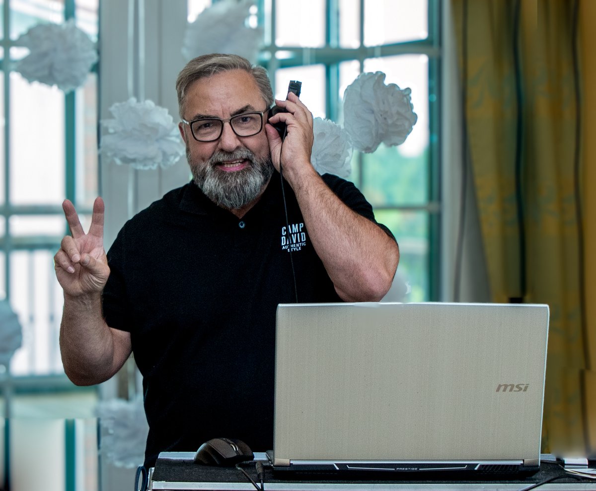 Die richtige Musik kann entscheidend sein, um Momente unvergesslich zu machen. Egal ob Hochzeit, Geburtstagsfeier, Firmenveranstaltung in Anklam– professionelle Musik schafft perfekte Atmosphäre und sorgt für bleibende Erinnerungen. #dj #hochzeit #feiern
dj-stralsund.com/dj-anklam/