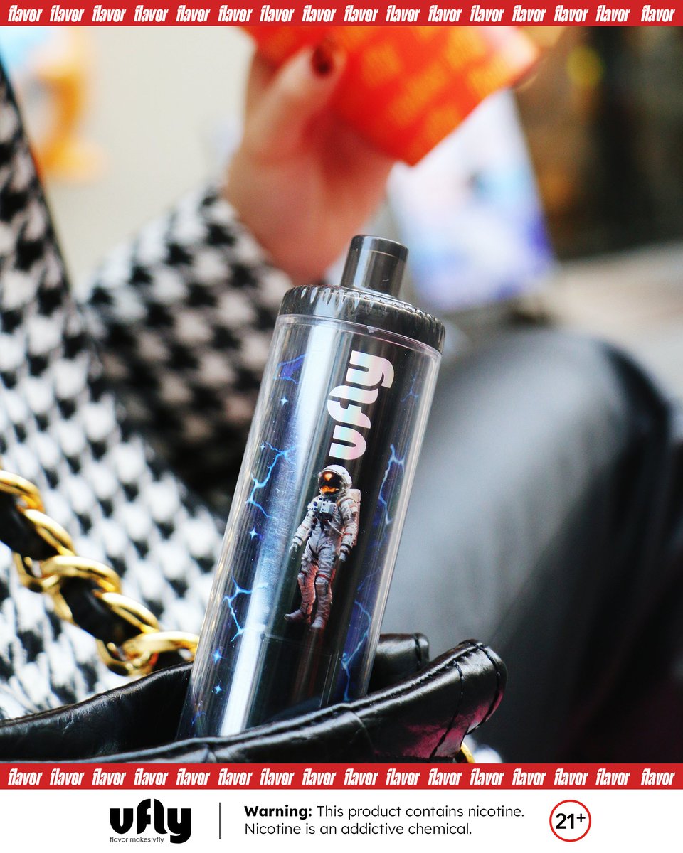 Vflyvape's tweet photo. 💖 Bring vfly, and travel with vfly!
❗You must be 21+
#vfly #vflyflavors #flavorfuljourney #superdtl #gift #giveaway #2025 #happy #happynewyear https://t.co/QHivPXLRyy