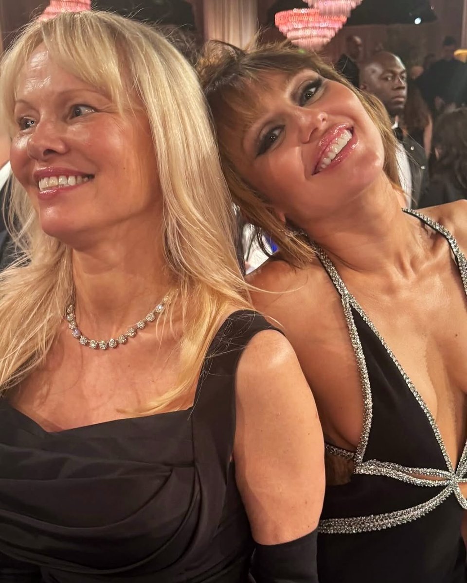 Miley Cyrus and Pamela Anderson ✨