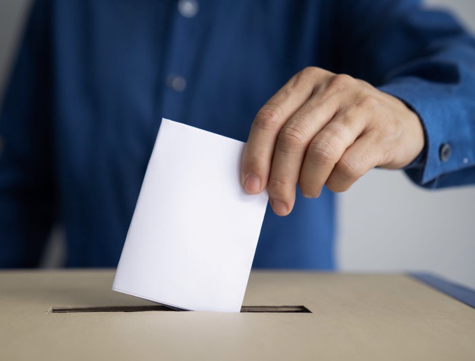 BritishPollingCounci (@britpollingcncl) on Twitter photo EVENT: BPC Next Generation Pollsters have brought together a stellar panel to reflect on A Year of Elections. Next Weds, 15 Jan. Speakers include <a href="/ProfJaneGreen/">Jane Green</a> <a href="/BethKMann1/">Beth Kühnel Mann</a> <a href="/HollyDay1993/">Holly Day</a> eventbrite.com/e/2024-a-refle… EVENT: BPC Next Generation Pollsters have brought together a stellar panel to reflect on A Year of Elections. Next Weds, 15 Jan. Speakers include <a href="/ProfJaneGreen/">Jane Green</a> <a href="/BethKMann1/">Beth Kühnel Mann</a> <a href="/HollyDay1993/">Holly Day</a> eventbrite.com/e/2024-a-refle…