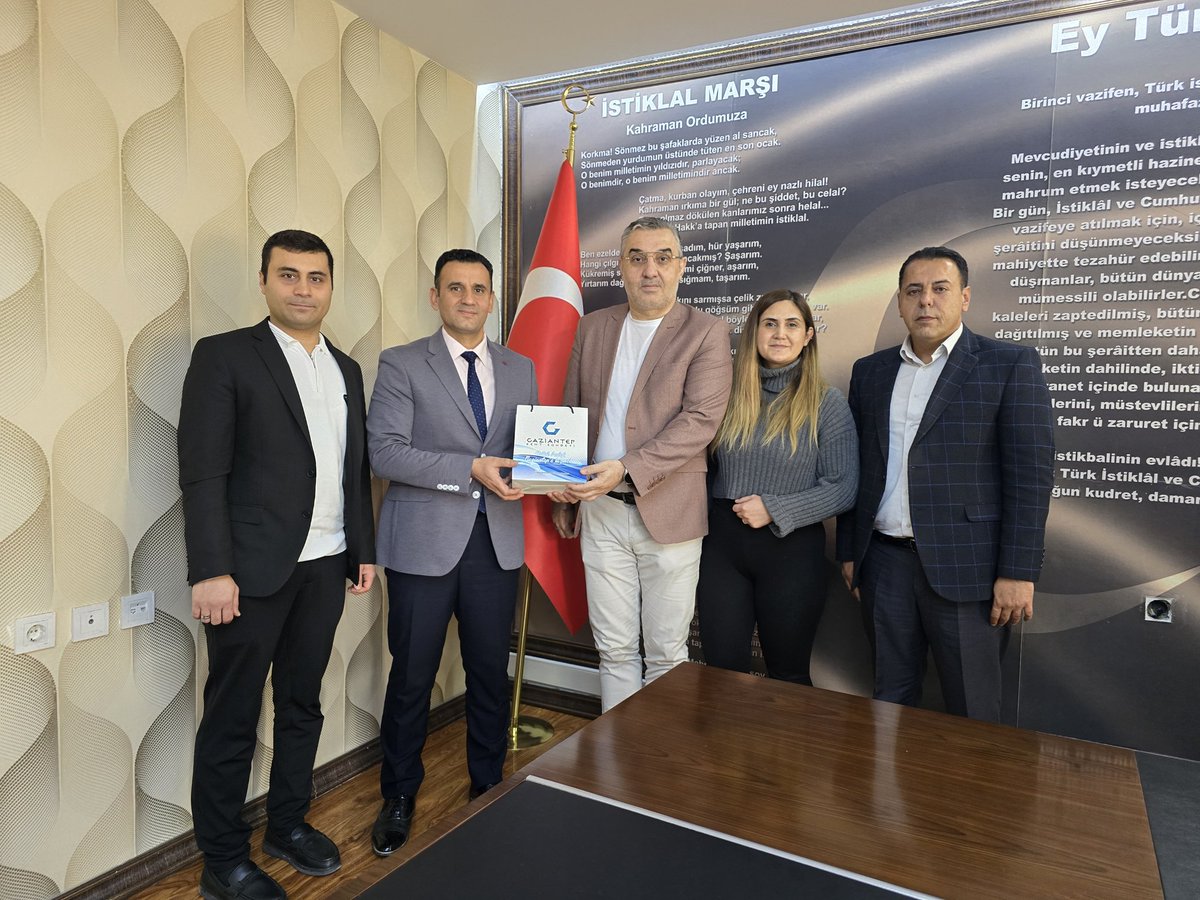 Oguzeli_mem's tweet photo. Gaziantep  Kent Konseyi Engelliler Meclisi 6. Dönem Başkanı Çağlayan ERDOĞAN, Başkan Yardımcısı Elif Pulat ÇAĞLAR ve Engelliler Meclis Üyesi Burak SARICA İlçe Milli Eğitim Müdürümüz Mustafa BOZGEYİK'i ziyaret ettiler. 
@Gaziantep_MEM
@MustafaBozgyk27 
@Ercanpolat002 https://t.co/9QS4kAPOI9