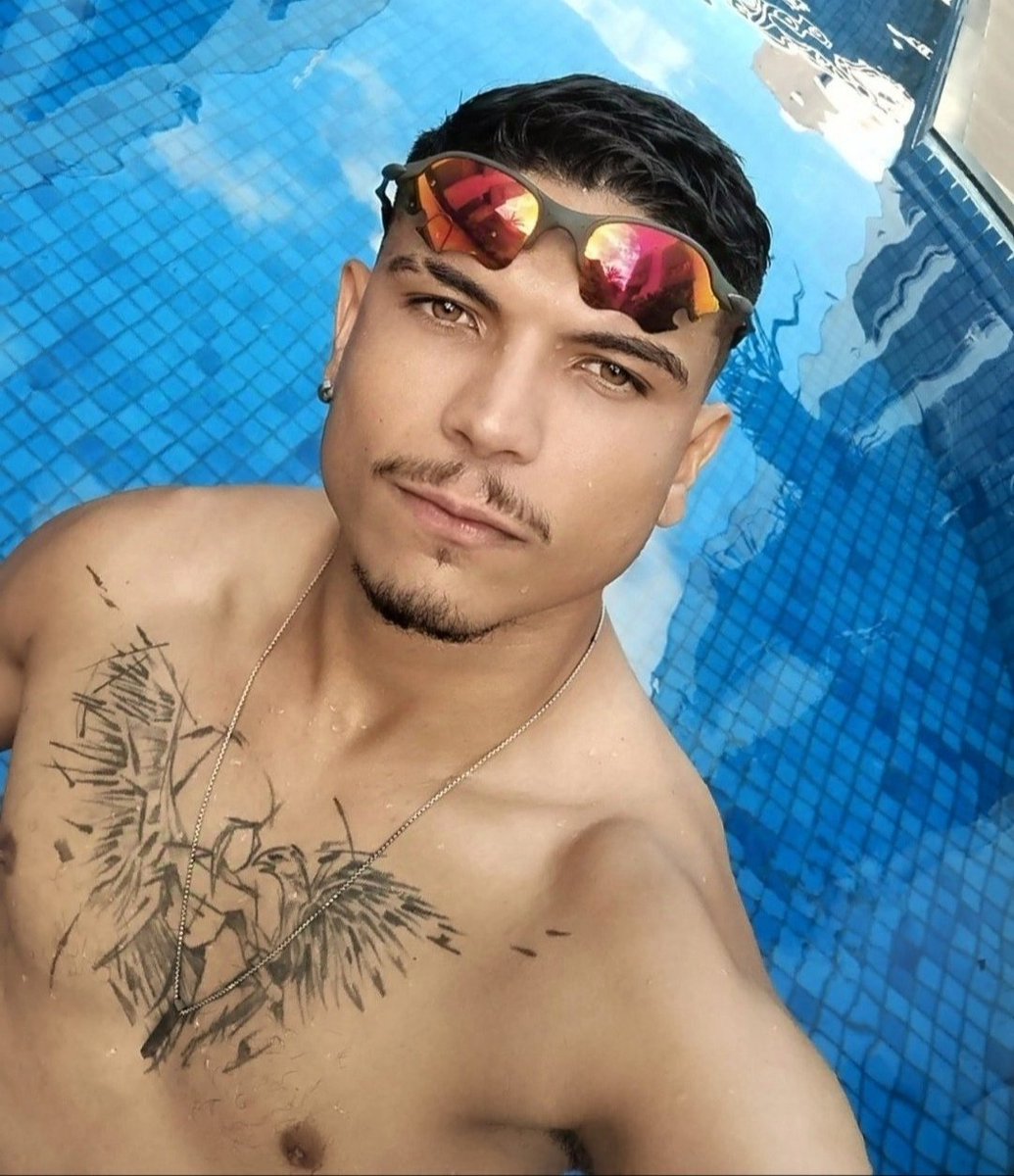 😎