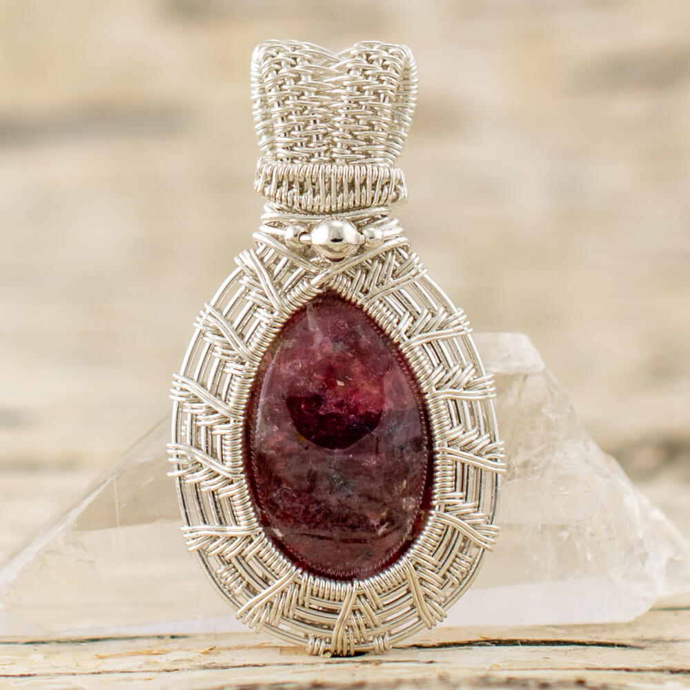 RRainbowJewelry's tweet photo. Do you want to get more emotional and spiritual satisfaction from your day? 

This stunning Eudialyte necklace is just what your heart has been looking for! 

Available on my website -link in bio (@ritasrainbowjewelry)

#wirewrapjewelry #ritasrainbowjewelry #statementjewelry https://t.co/CuiIcw1Fwq