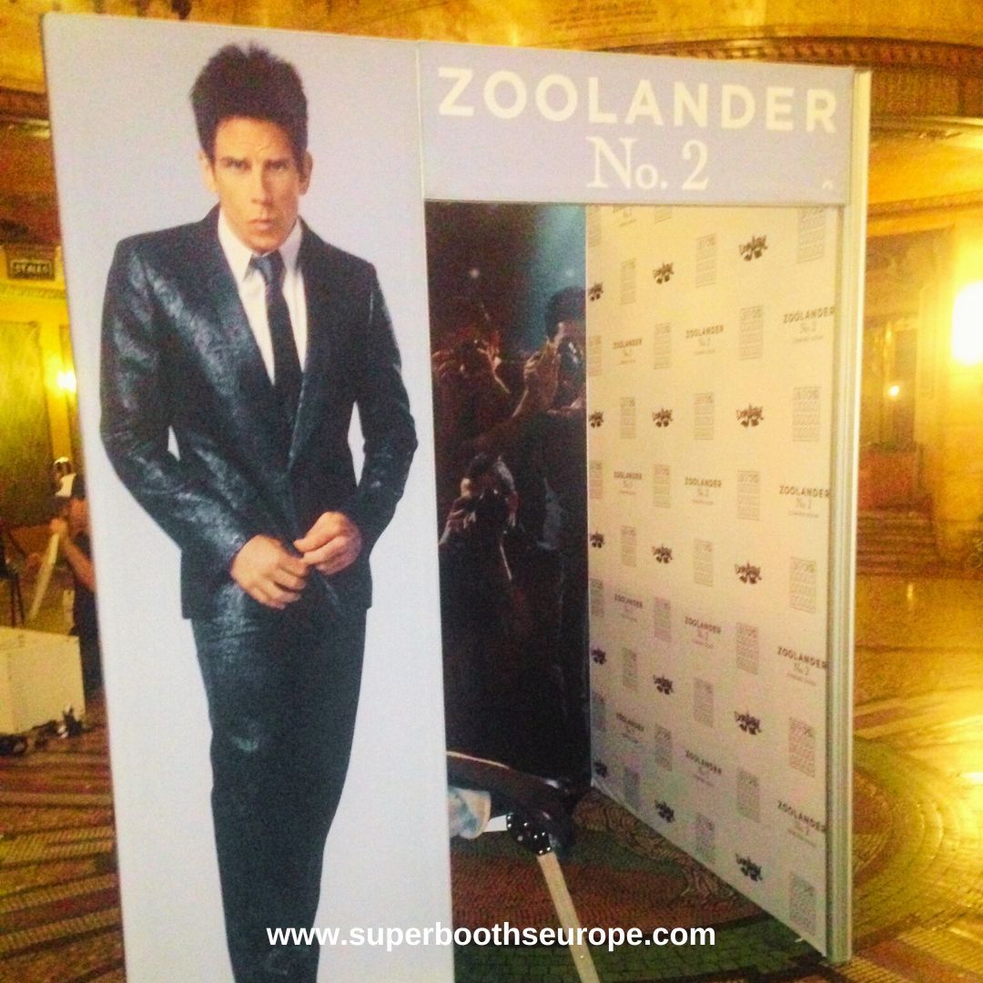 SuperBEuro's tweet photo. Add star power to your event with our Selfie Superstar software! Guests can snap pics with their favorite celeb, hero, or cartoon character, or enjoy a surprise guest in their print. 

Discover more here 👉 https://t.co/E3vT81YQoz.
✨📧 us Hello@superboothseurope.com for more. https://t.co/hjXbaU0zpe