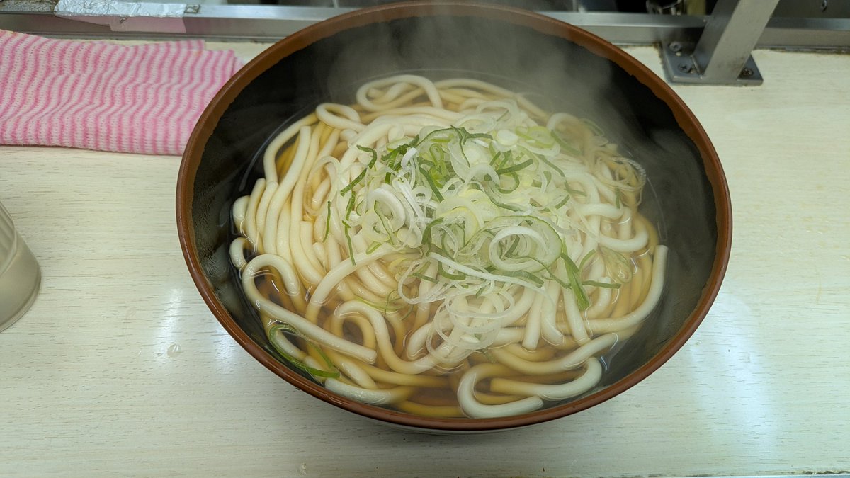201_kenichi's tweet photo. 朝夕品川駅でうどん https://t.co/DPzOHO9gV7