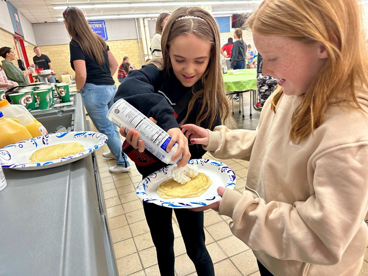 Thank you to our amazing volunteers for providing a mid break 🥞 brunch for our students!