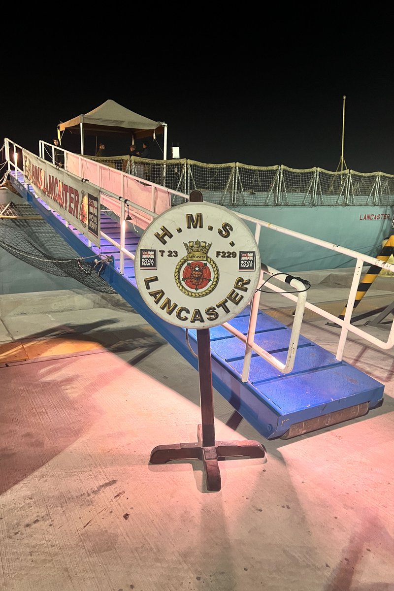 HMSLANCASTER's tweet photo. Cheers to 2025! 🥂 After a busy period conducting operations at sea, we marked the start of the New Year by raising the Gin Pennant with our oppos @UKMCCMiddleEast and @HMSBangor 

A true Navy tradition and a great way to enjoy some well deserved downtime.

@RoyalNavy #OpKipion https://t.co/xQAKkZOuoX